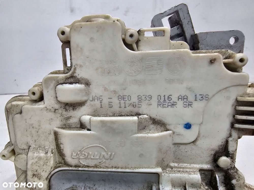 ZAMEK DRZWI PRAWY TYŁ AUDI A4 B6 B7 8E0839016AA 7-PIN - 6
