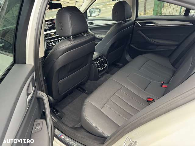 BMW Seria 5 - 12