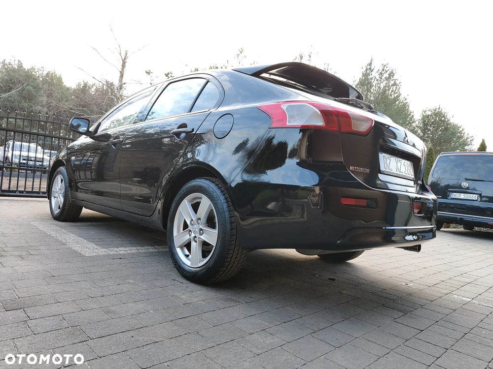 Mitsubishi Lancer 1.8 Intense - 22