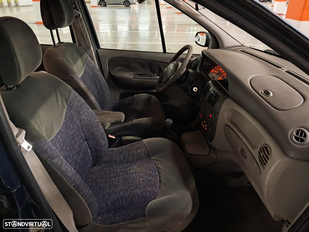 Renault Scénic 1.4 16V Expression - 15