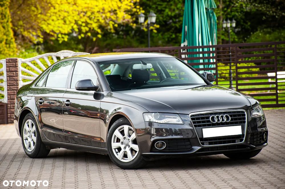 Audi A4 Limousine 2.0 TDI DPF Ambiente - 2