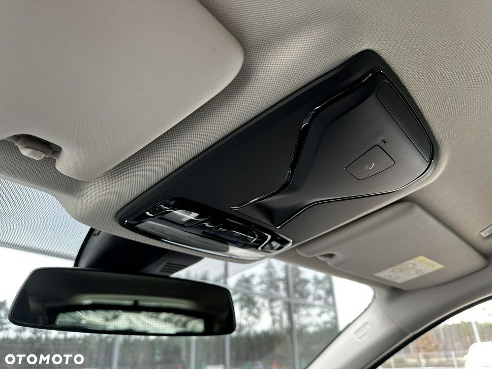 BMW Seria 3 320d Luxury Line - 34