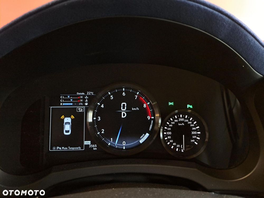 Lexus RC F Track Edition - 24