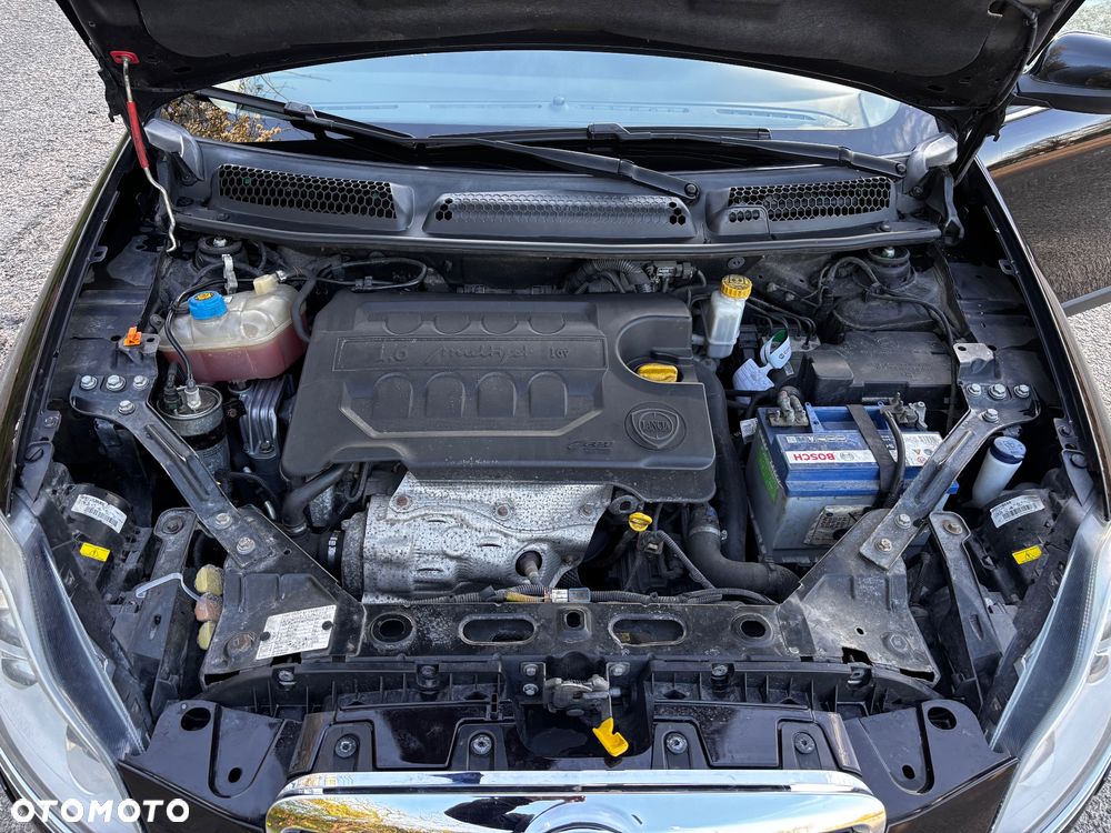 Lancia Delta 1.6 MultiJet 16v Gold - 16