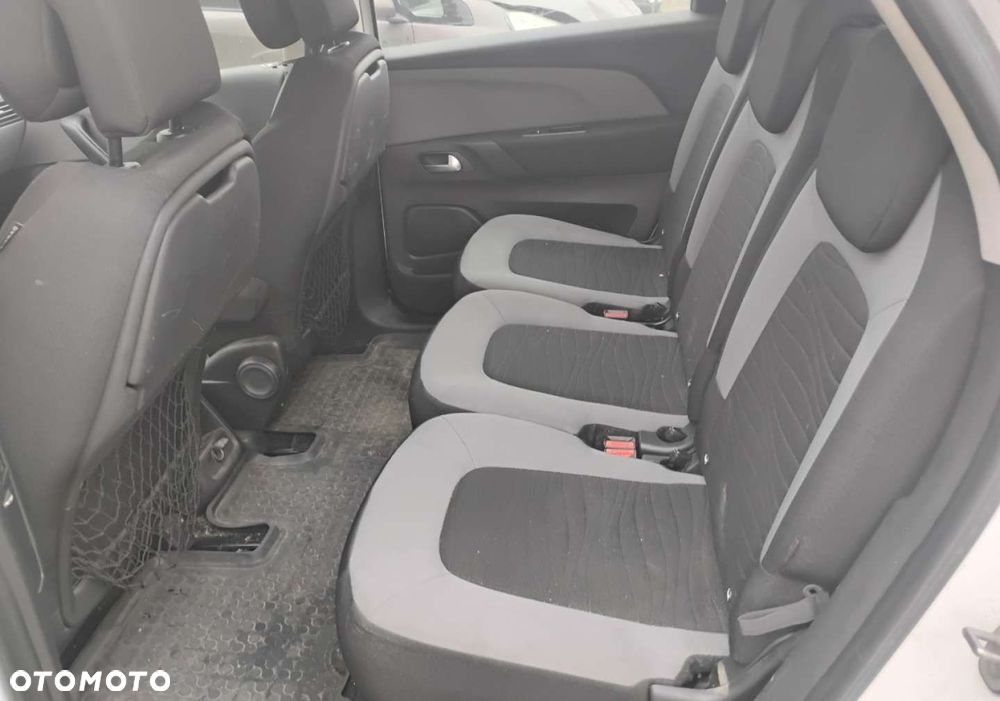 Citroën C4 Picasso - 10
