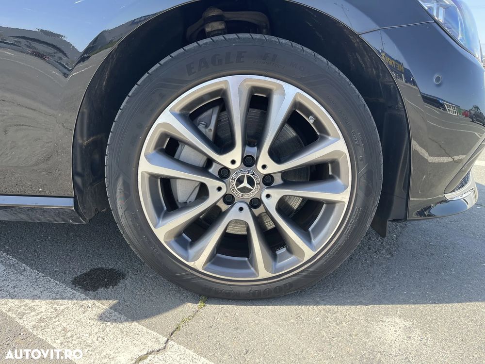 Mercedes-Benz E - 32