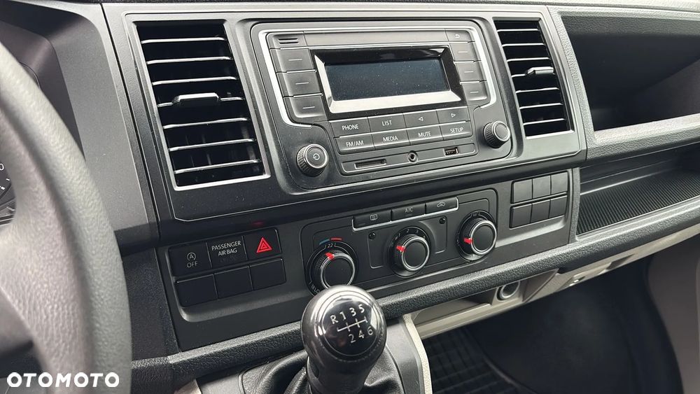 Volkswagen Transporter - 13