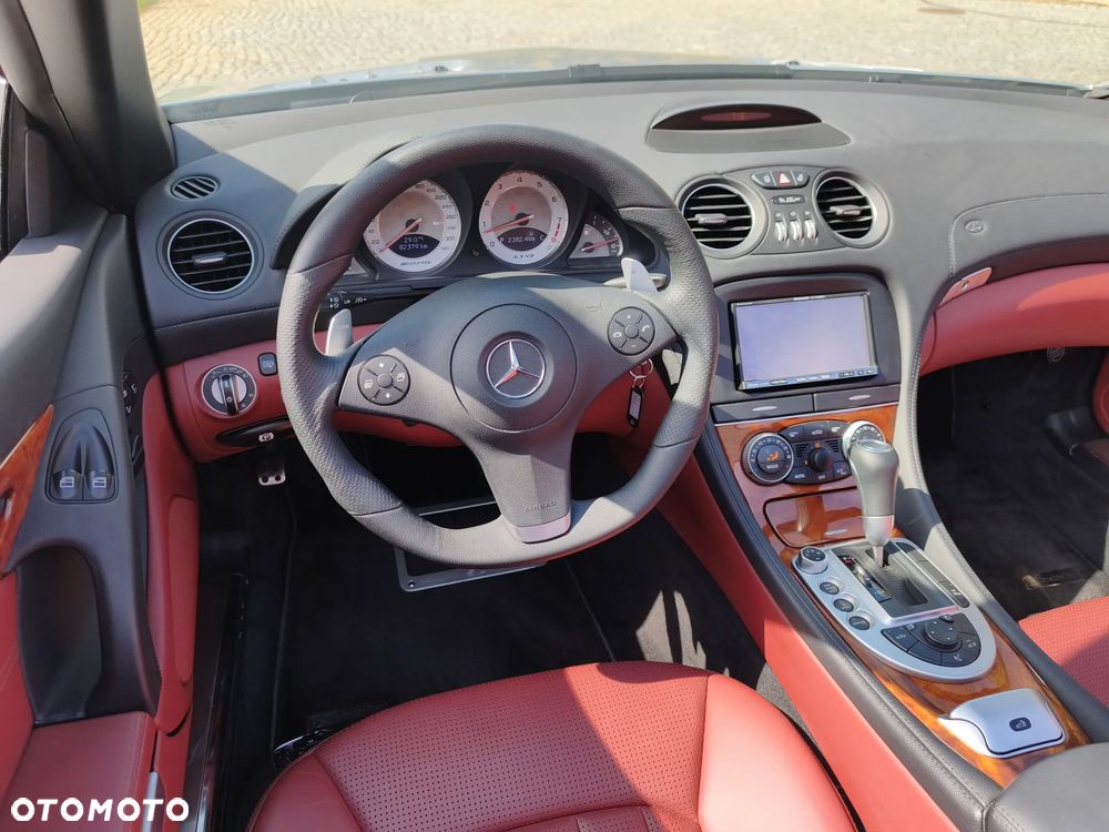 Mercedes-Benz SL 63 AMG SPEEDSHIFT MCT - 28