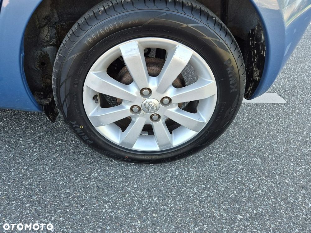 Toyota Yaris - 26