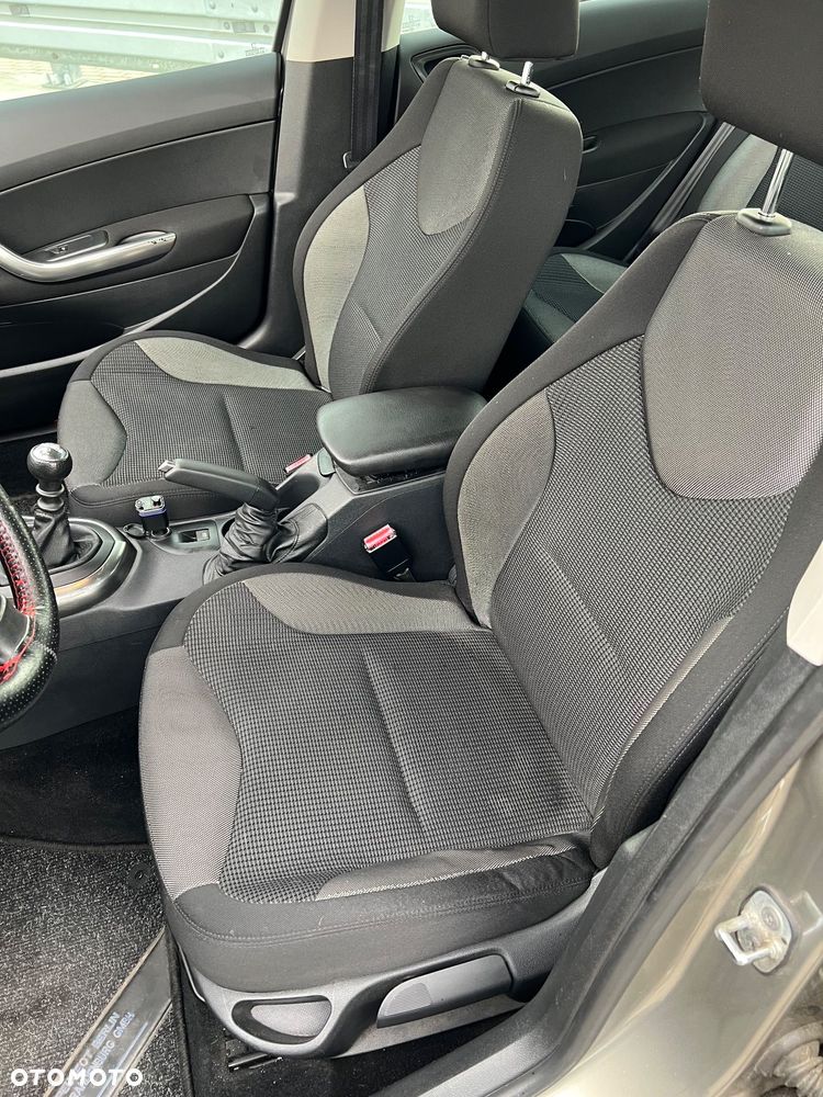 Peugeot 308 - 5