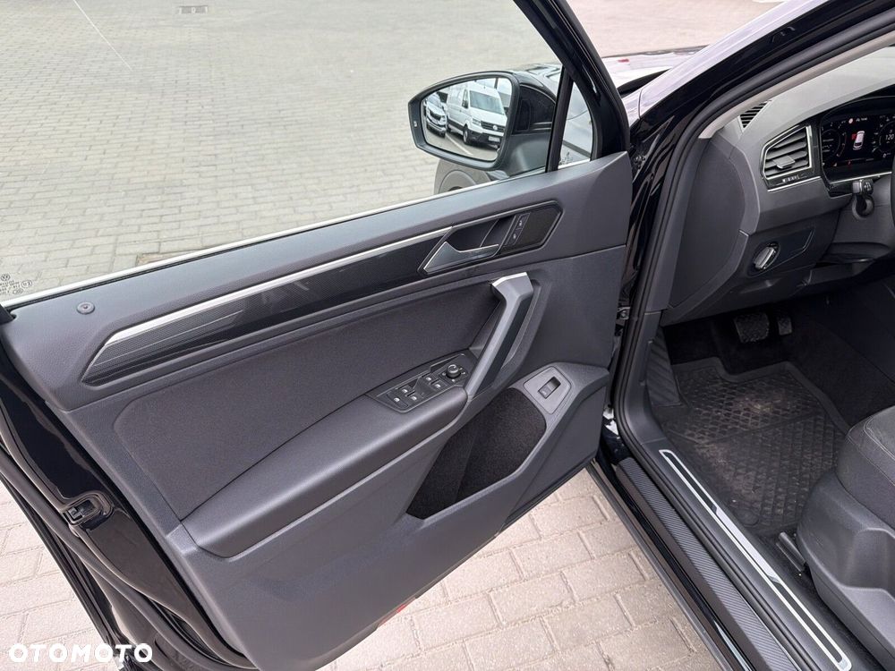 Volkswagen Tiguan - 10