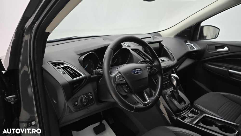 Ford Kuga - 13