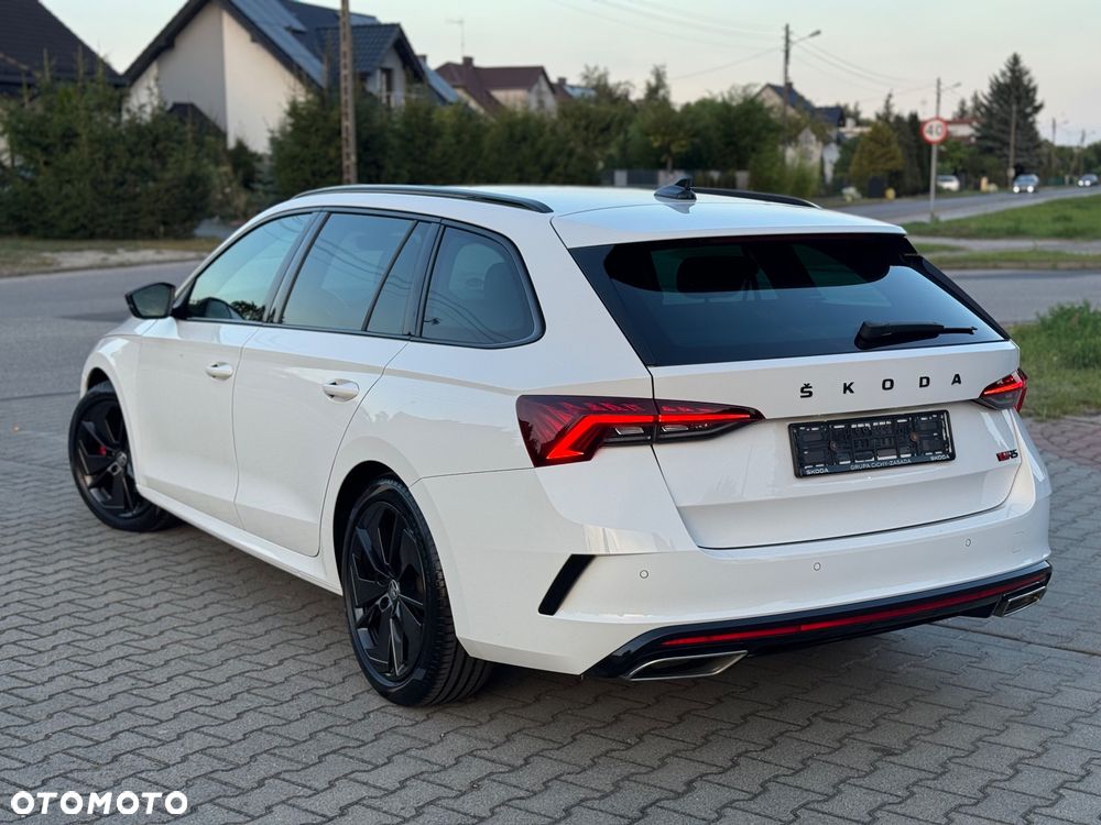 Skoda Octavia 2.0 TDI DSG RS - 13