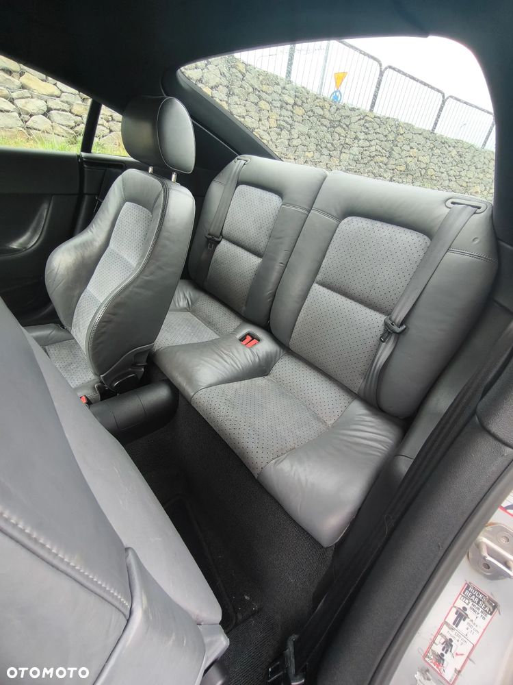 Audi TT Coupé 1.8T - 12