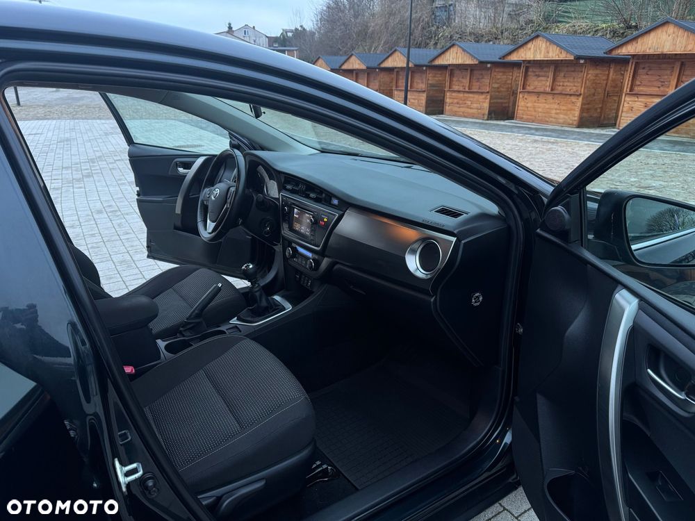 Toyota Auris 1.6 Premium Start - 13