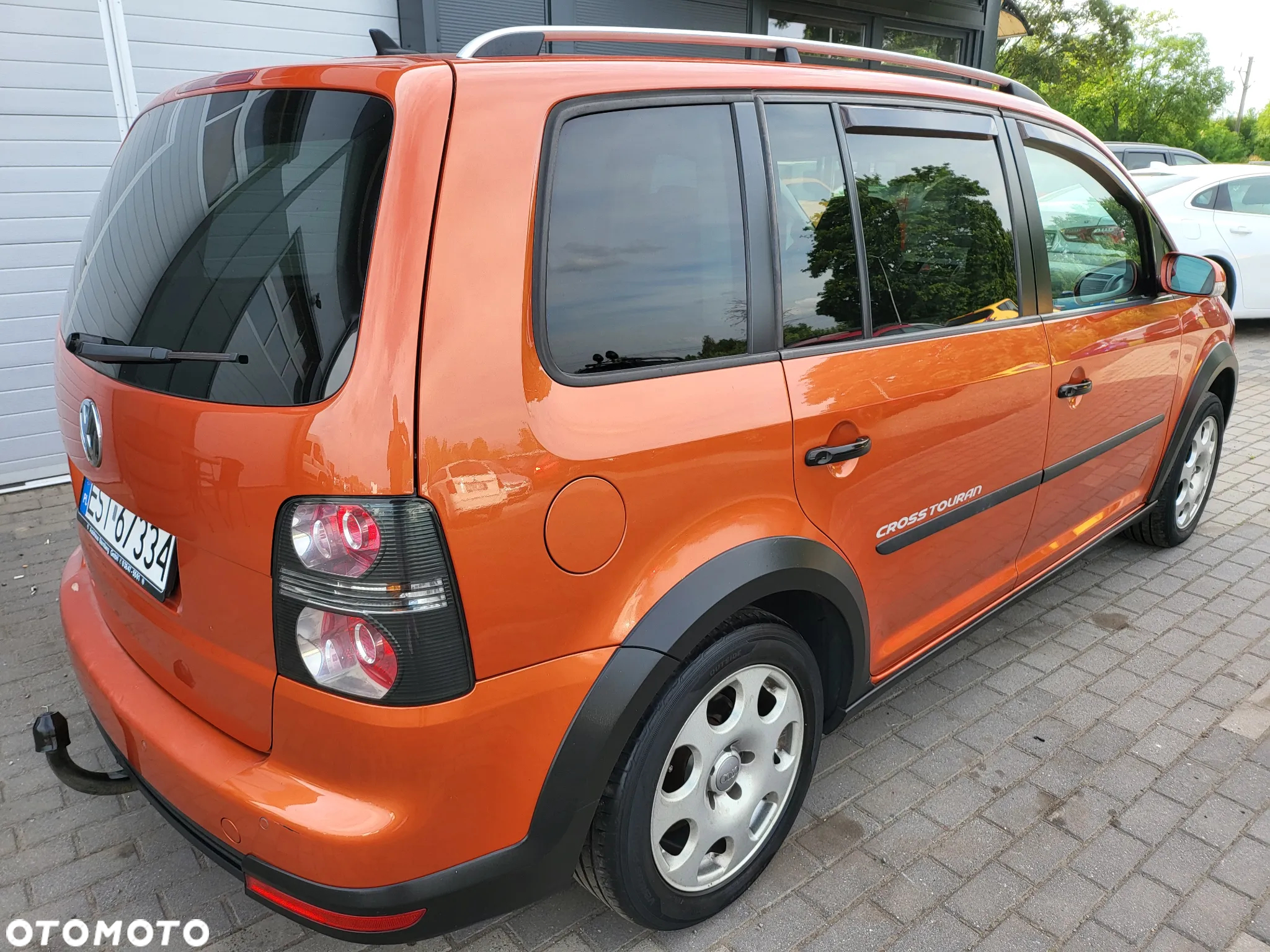 Volkswagen Touran 1.4 TSI Cross - 4