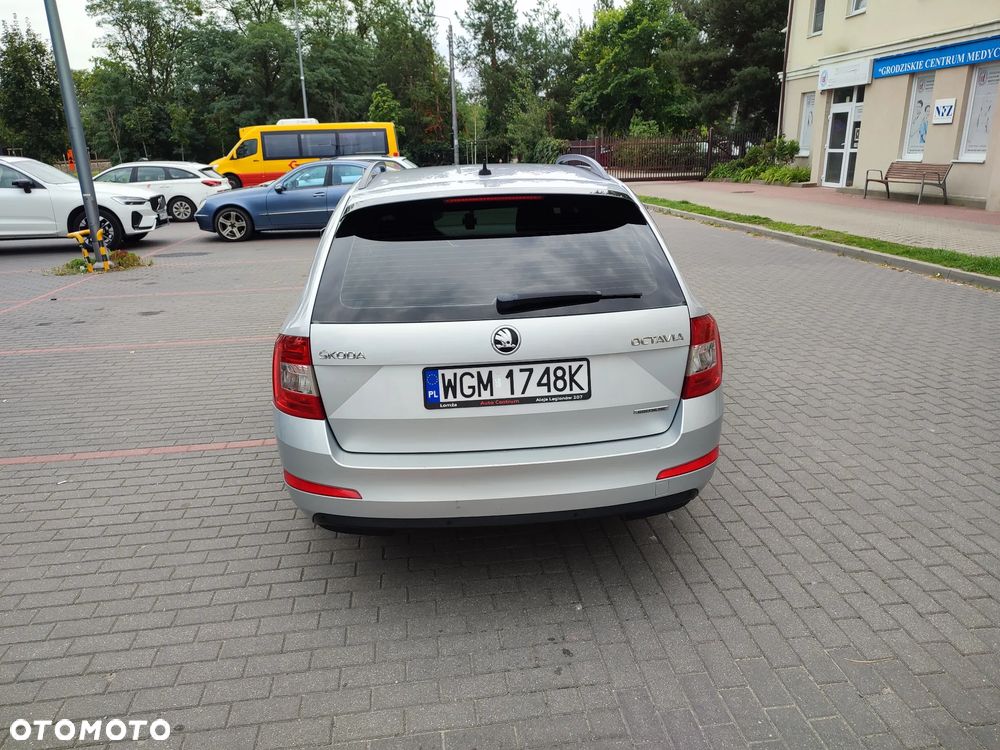 Skoda Octavia 1.6 TDI Greenline - 6