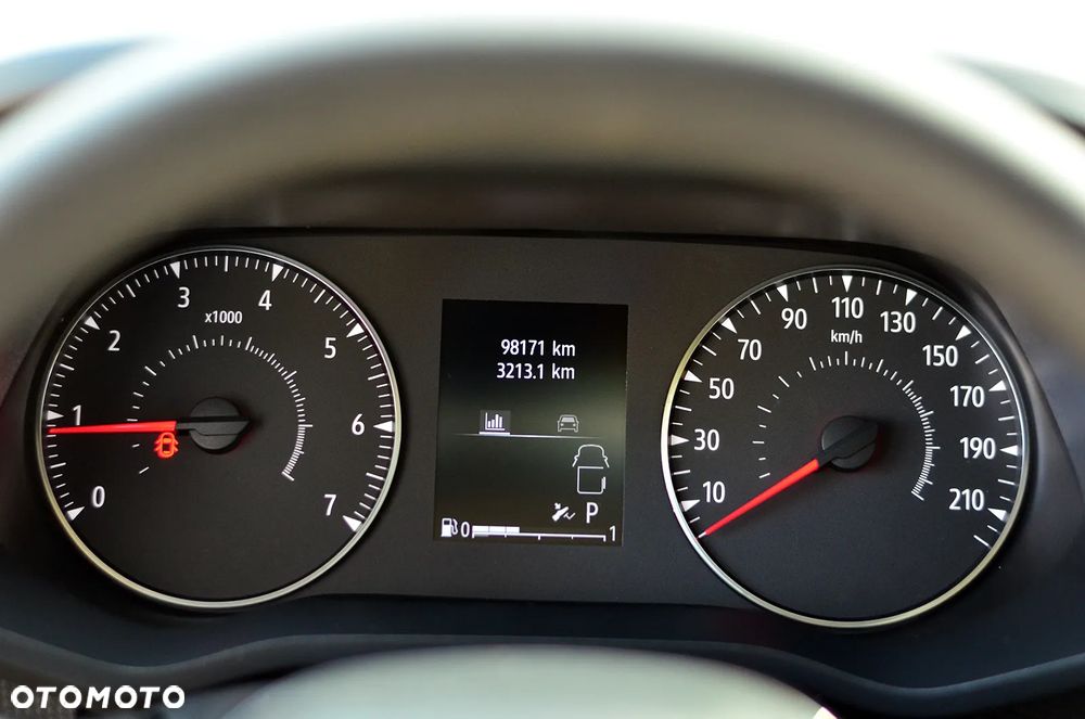 Renault Trafic 2.0 dCi EDC - 21