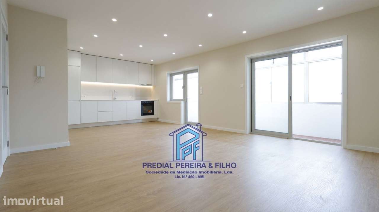 Andar Moradia T4+1 | Remodelado | Gueifães-Maia - Grande imagem: 3/29