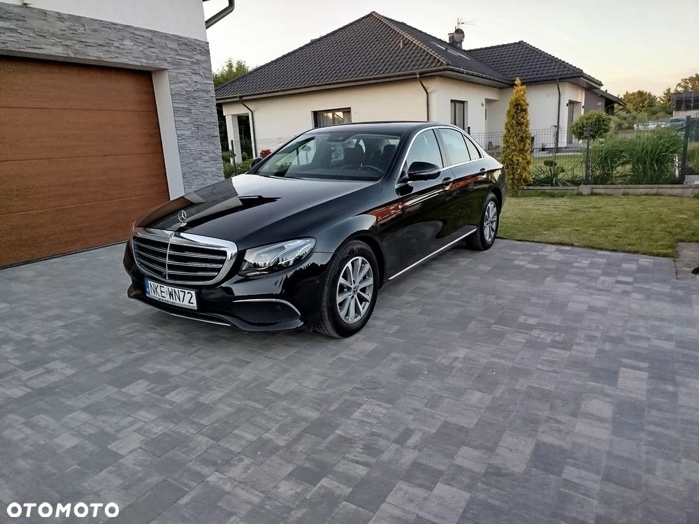 Mercedes-Benz Klasa E 220 d 4-Matic Business Edition 9G-TRONIC - 1