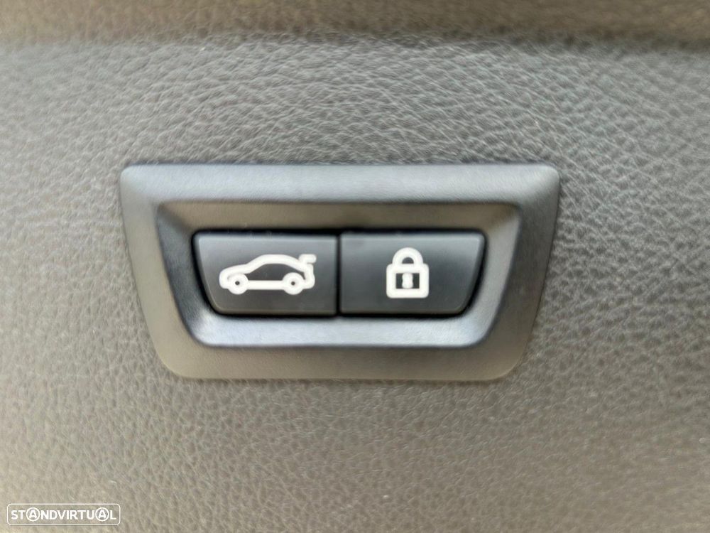 BMW 216 Active Tourer d Auto - 18