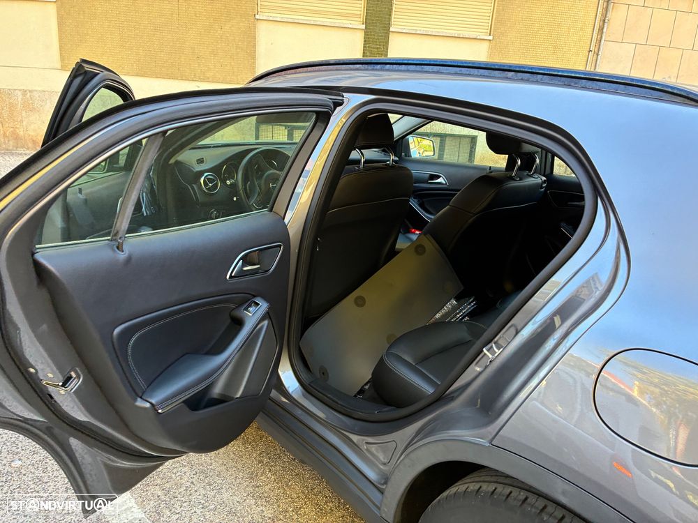 Mercedes-Benz GLA 180 d Style - 16