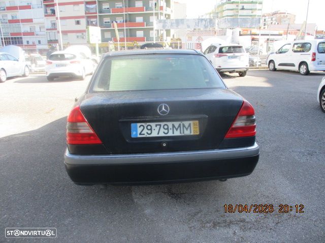 Mercedes-Benz C 220 D Elegance - 2