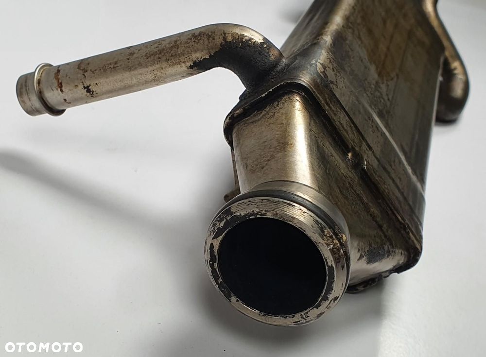 CHŁODNICZKA SPALIN EGR CHRYSLER 300C 16421400775 - 2