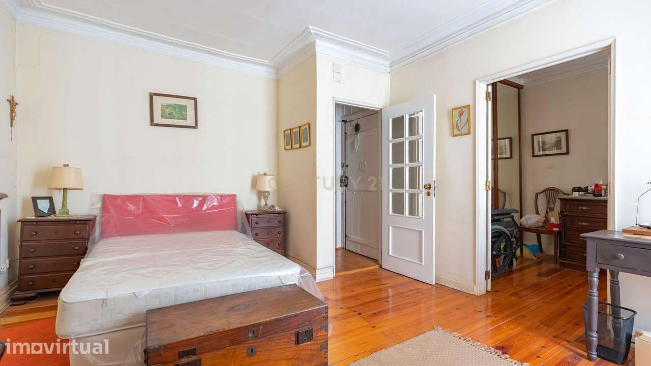 Apartamento T2 na Lapa – Investimento Seguro numa das Zonas Mais Valor - Grande imagem: 3/45