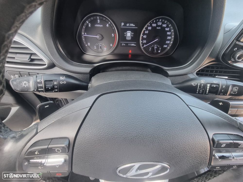 Hyundai i30 SW - 11