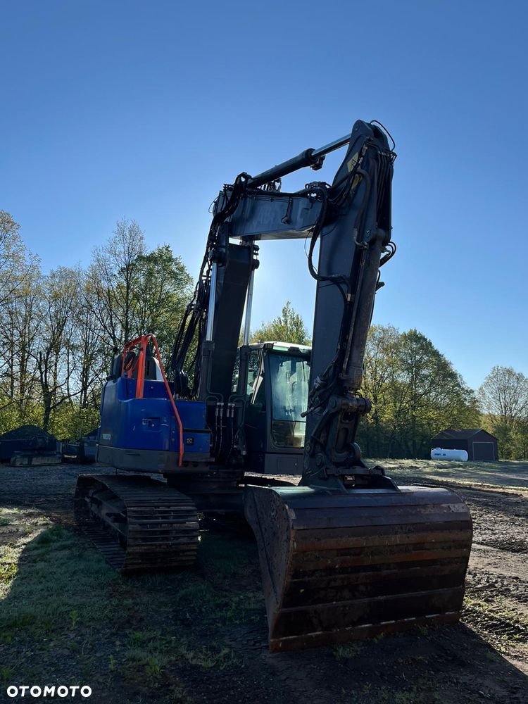 Volvo ECR235EL - 19