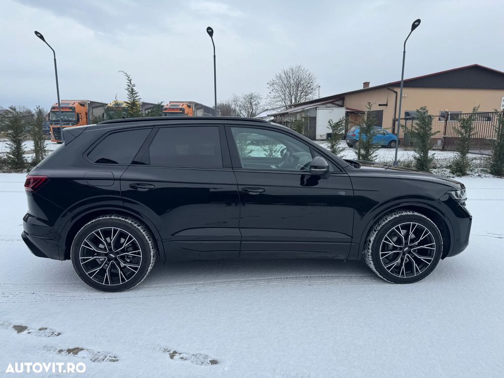 Volkswagen Touareg V6 TDI 4MOTION R-Line - 17