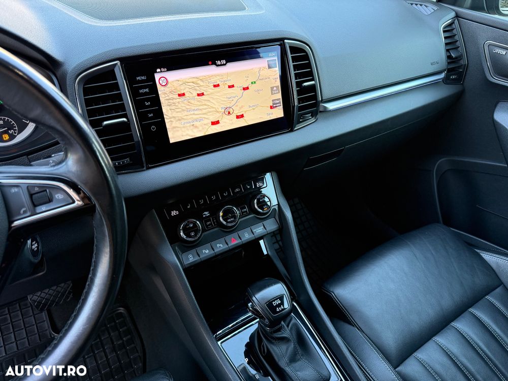 Skoda Karoq 2.0 TDI SCR 4x4 DSG Sportline - 30