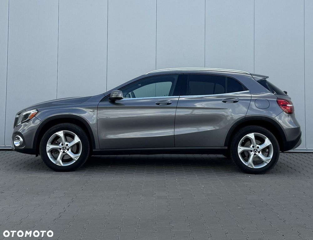 Mercedes-Benz GLA 250 4-Matic - 8