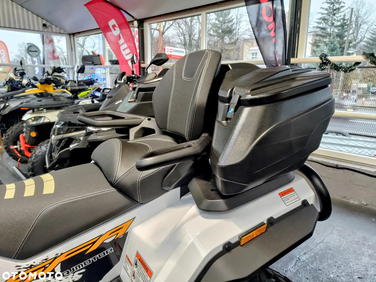 QJMOTOR SFA 1000 - 12