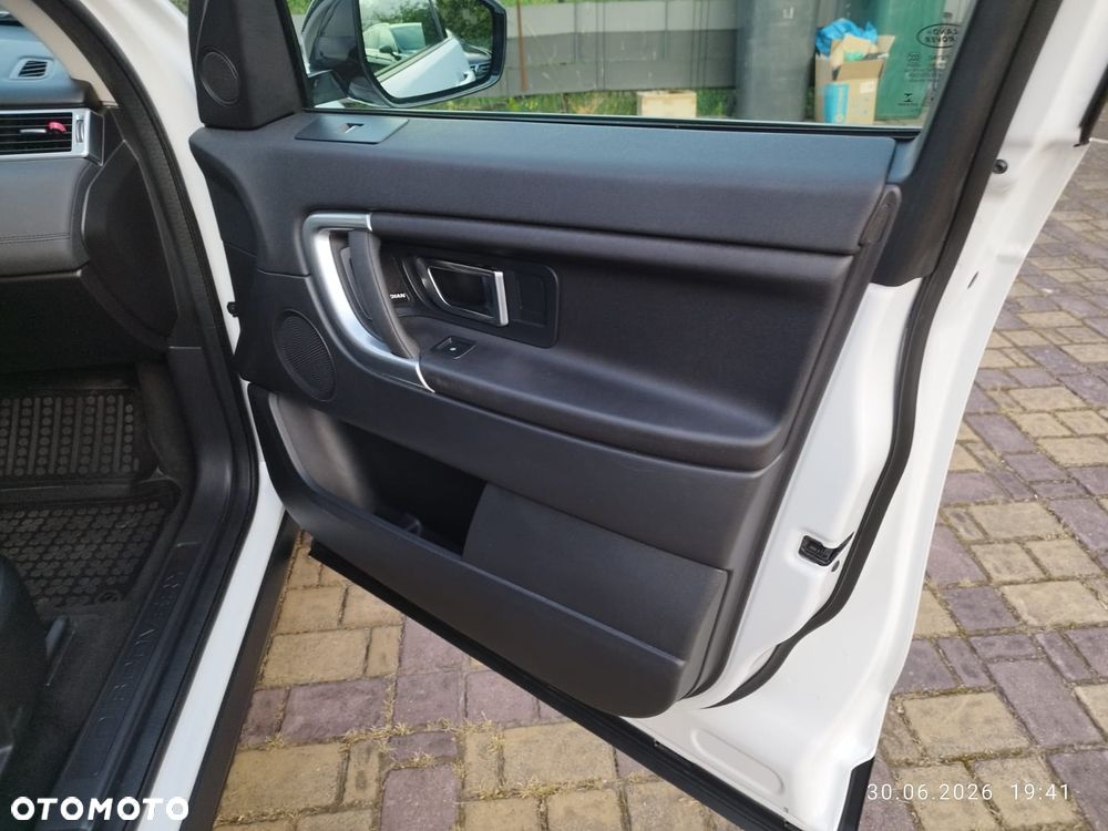Land Rover Discovery Sport 2.0 Si4 HSE Luxury - 25