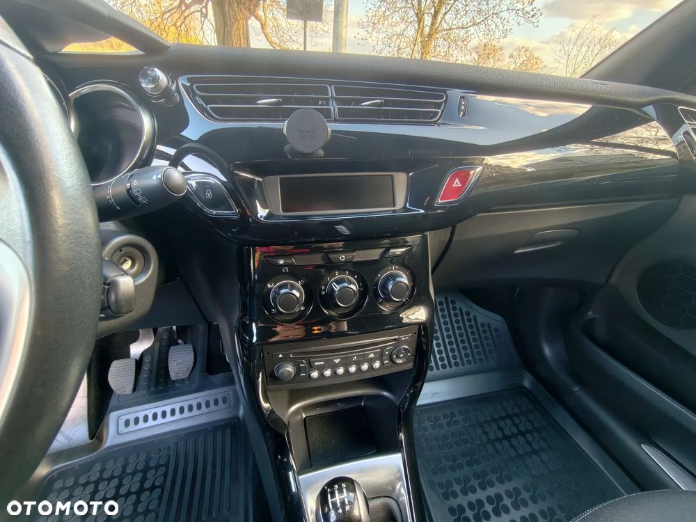 DS Automobiles DS 3 - 10