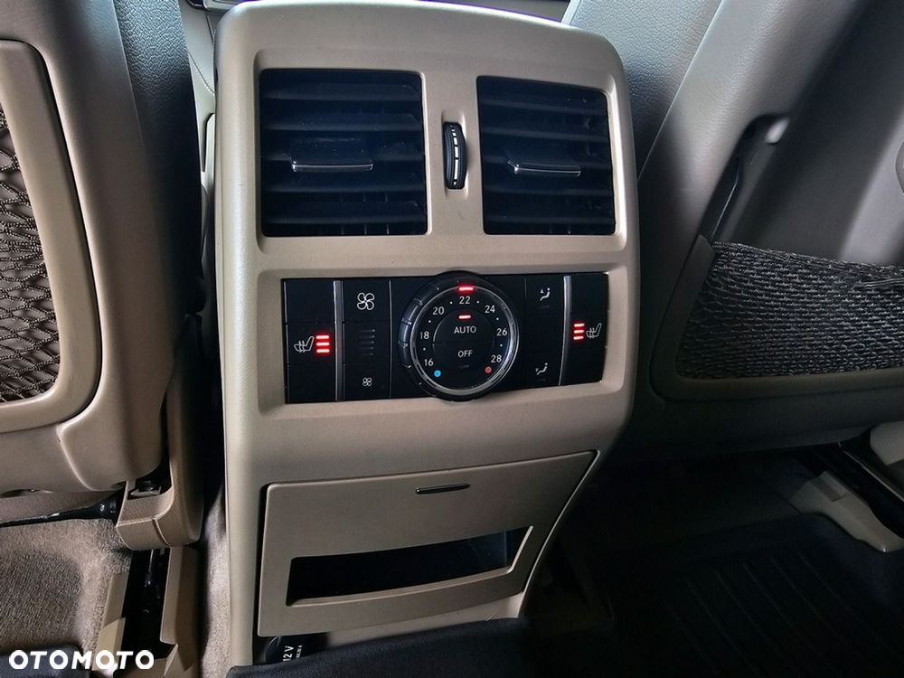 Mercedes-Benz GL 350 BlueTEC 4Matic 7G-TRONIC - 33