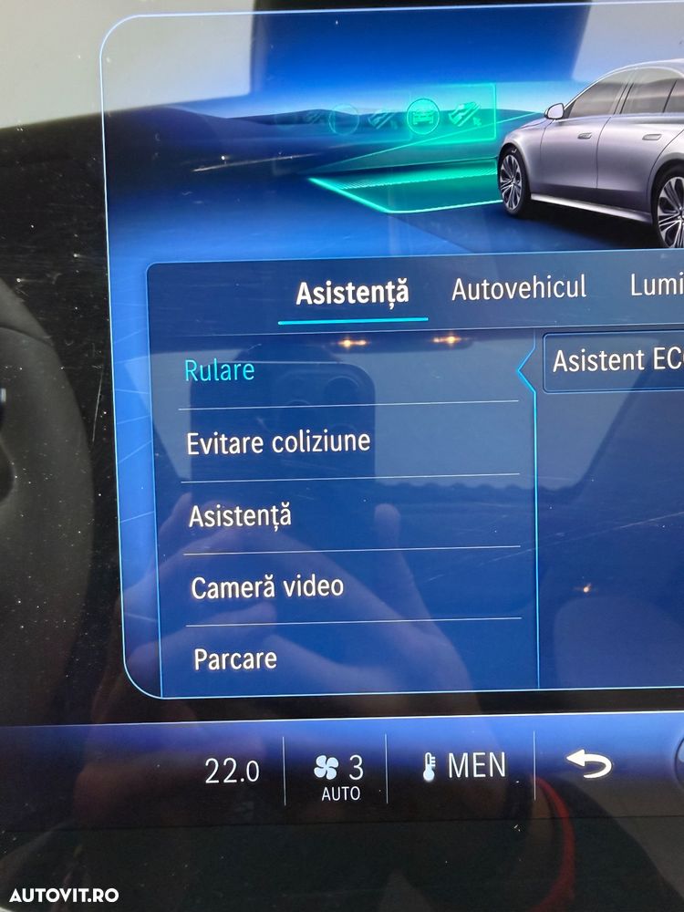 Mercedes-Benz E 300 de Aut. - 23