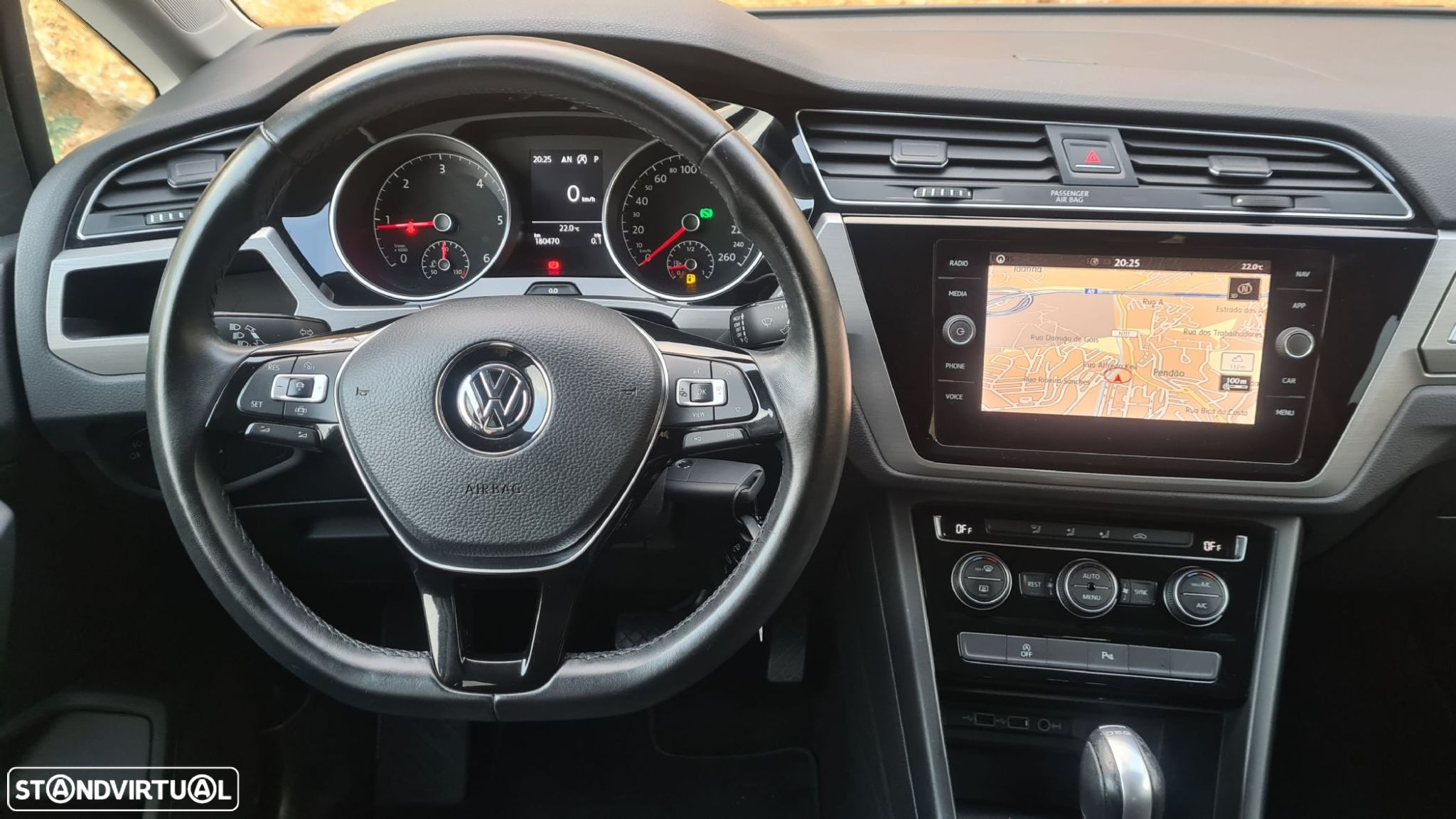 VW Touran 1.6 TDI Confortline DSG - 12