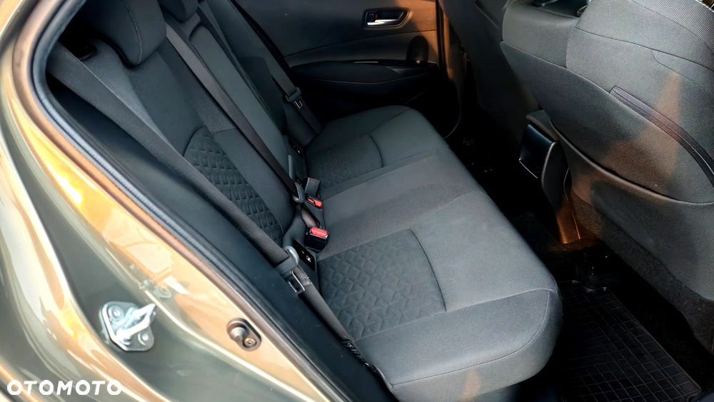 Toyota Corolla 2.0 Hybrid Comfort - 21