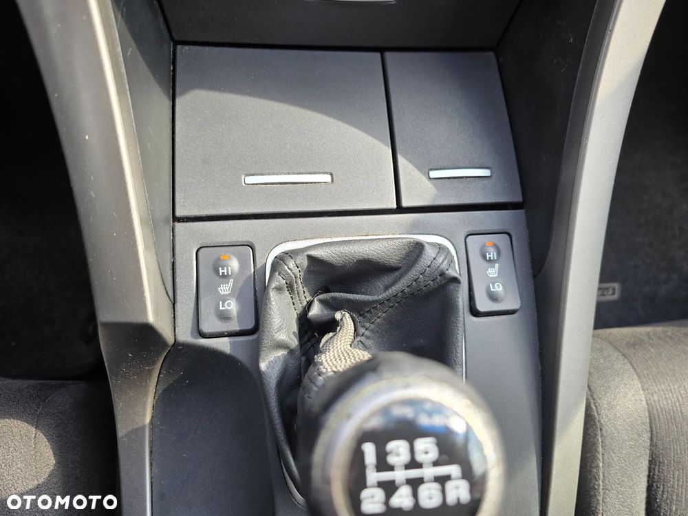 Honda Accord 2.0 Elegance 50 Jahre Edition - 30