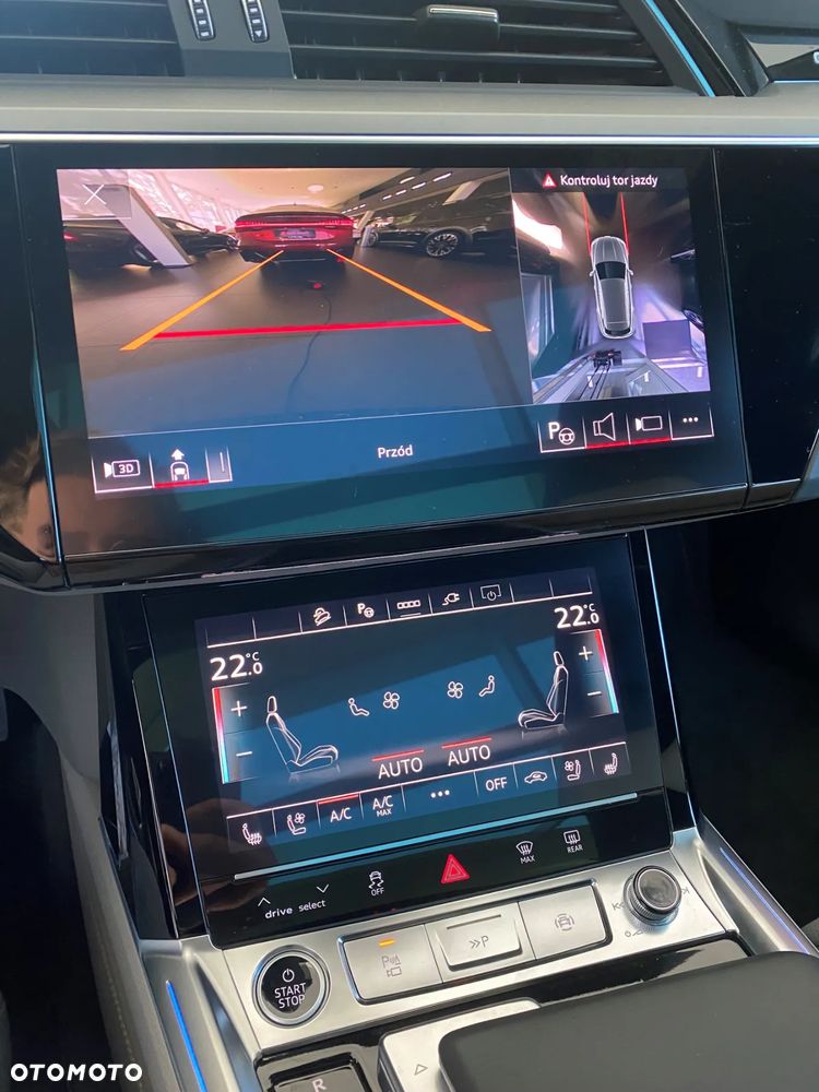 Audi Q8 e-tron 55 Quattro S Line - 14