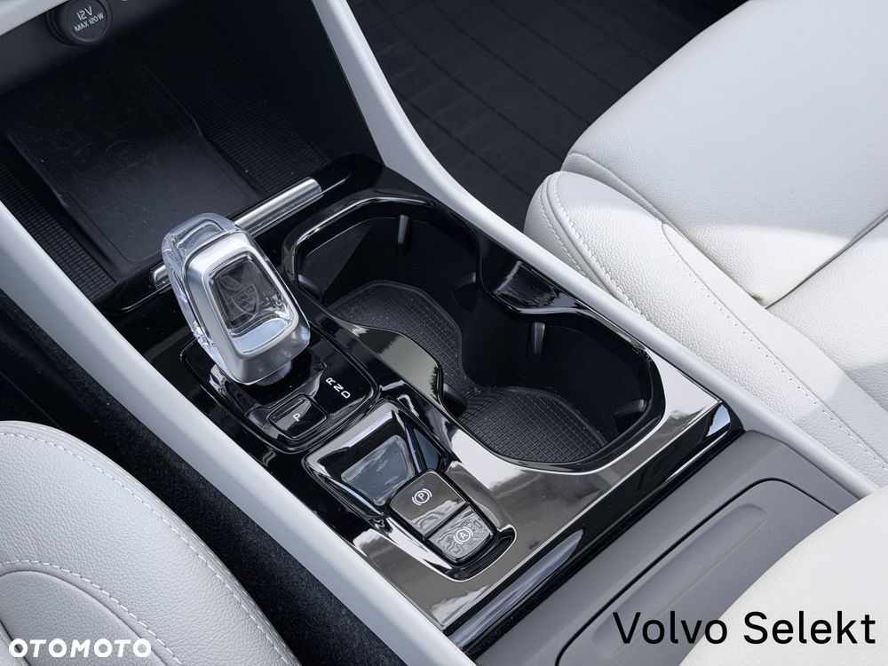 Volvo XC 40 - 23