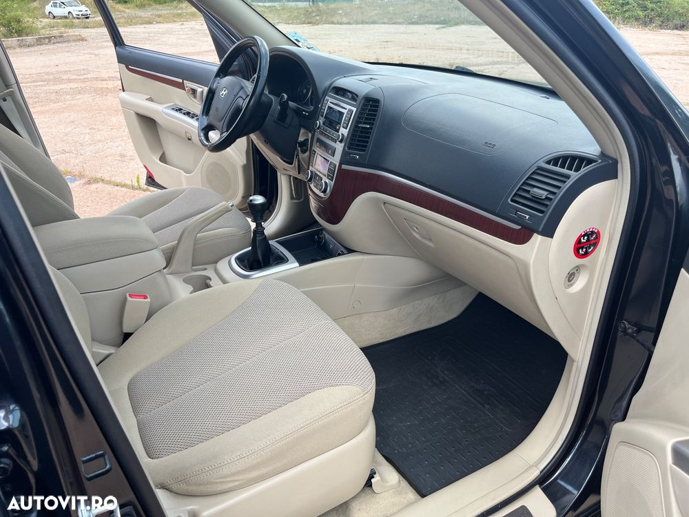 Hyundai Santa Fe 2.2 DSL VGT 7 SEATS 4WD - 16