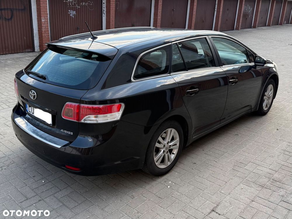 Toyota Avensis 1.8 Luna - 3