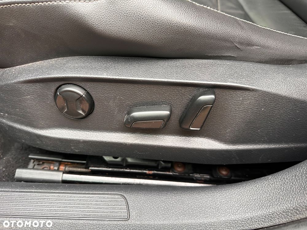 Volkswagen Golf - 13