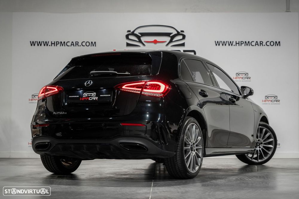 Mercedes-Benz A 250 e AMG Line - 10