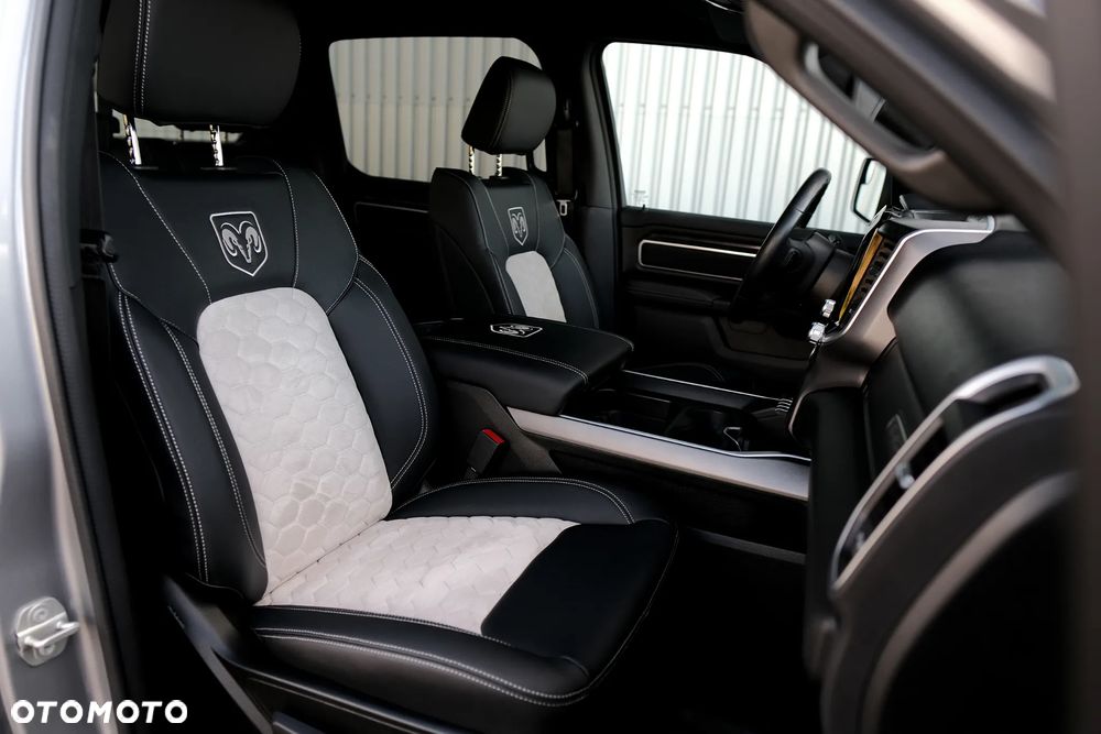 RAM 1500 5.7 Crew Cab Bighorn - 25