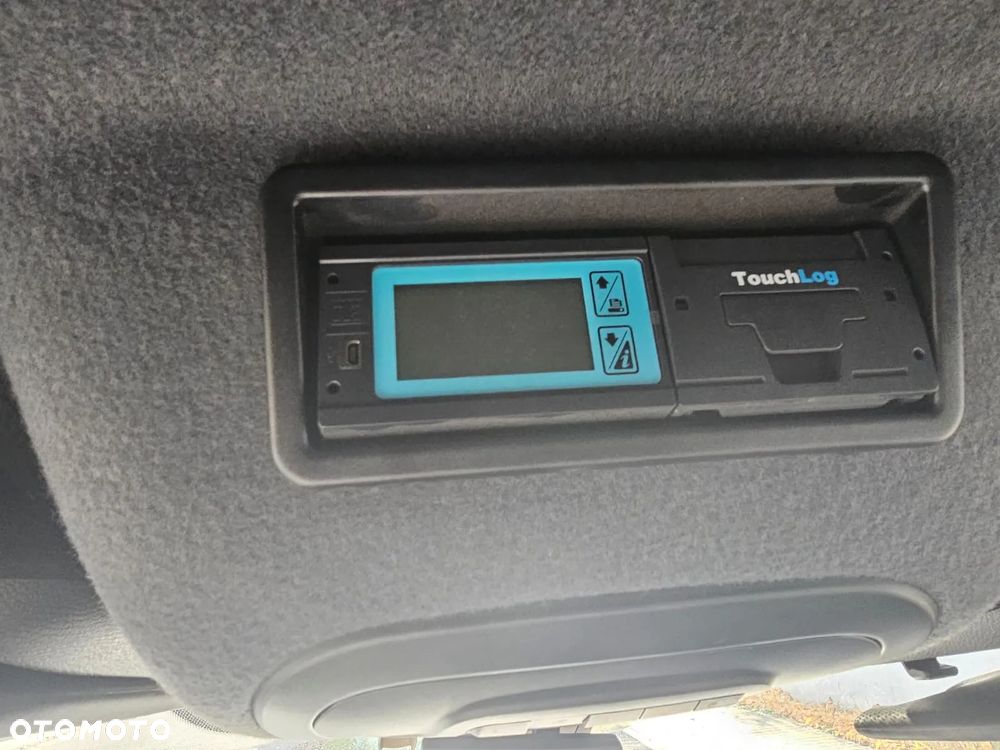 Mercedes-Benz Sprinter - 14